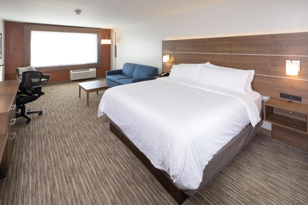 Holiday Inn Express & Suites Alpena - Downtown By Ihg Quarto foto