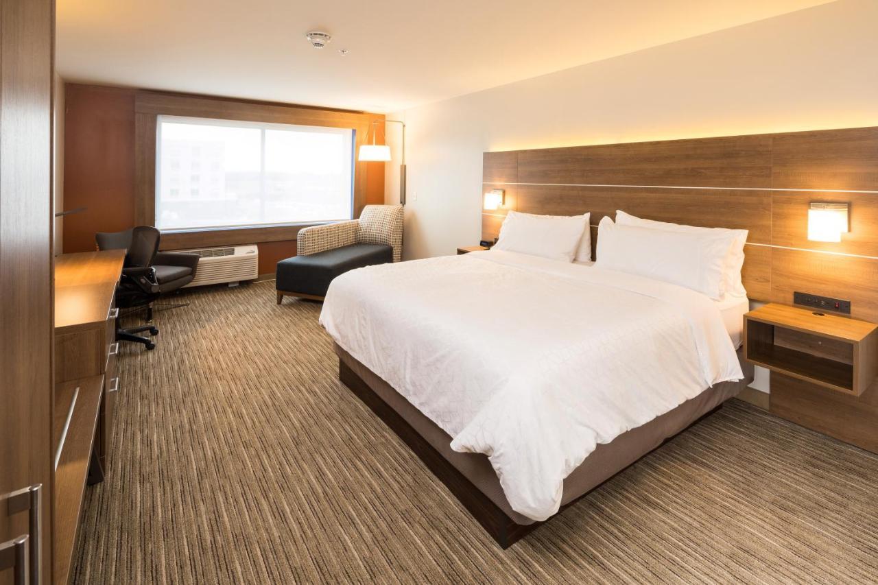 Holiday Inn Express & Suites Alpena - Downtown By Ihg Exterior foto