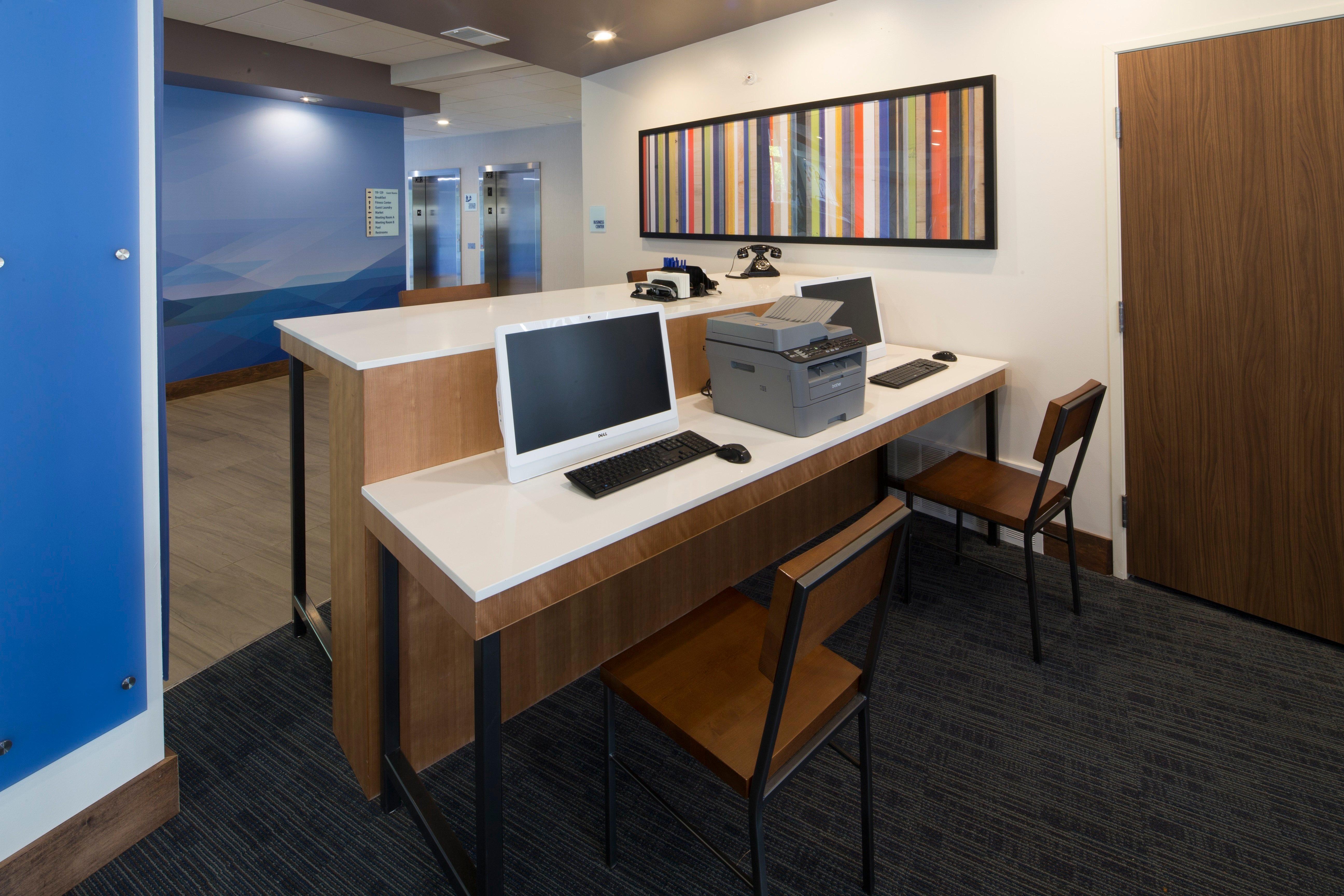 Holiday Inn Express & Suites Alpena - Downtown By Ihg Exterior foto
