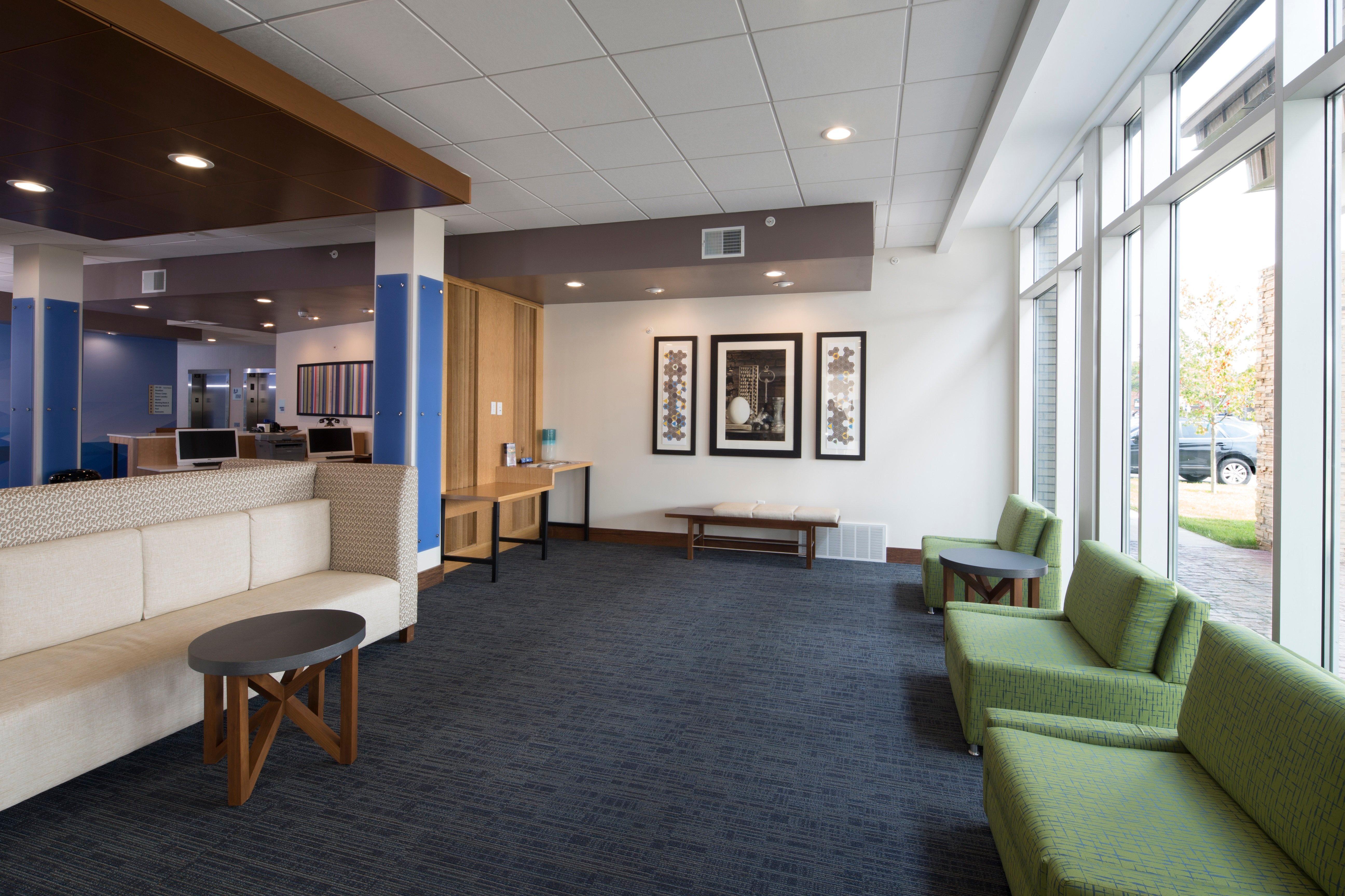 Holiday Inn Express & Suites Alpena - Downtown By Ihg Exterior foto